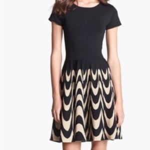 Parker black/tan knit fit flare dress size small